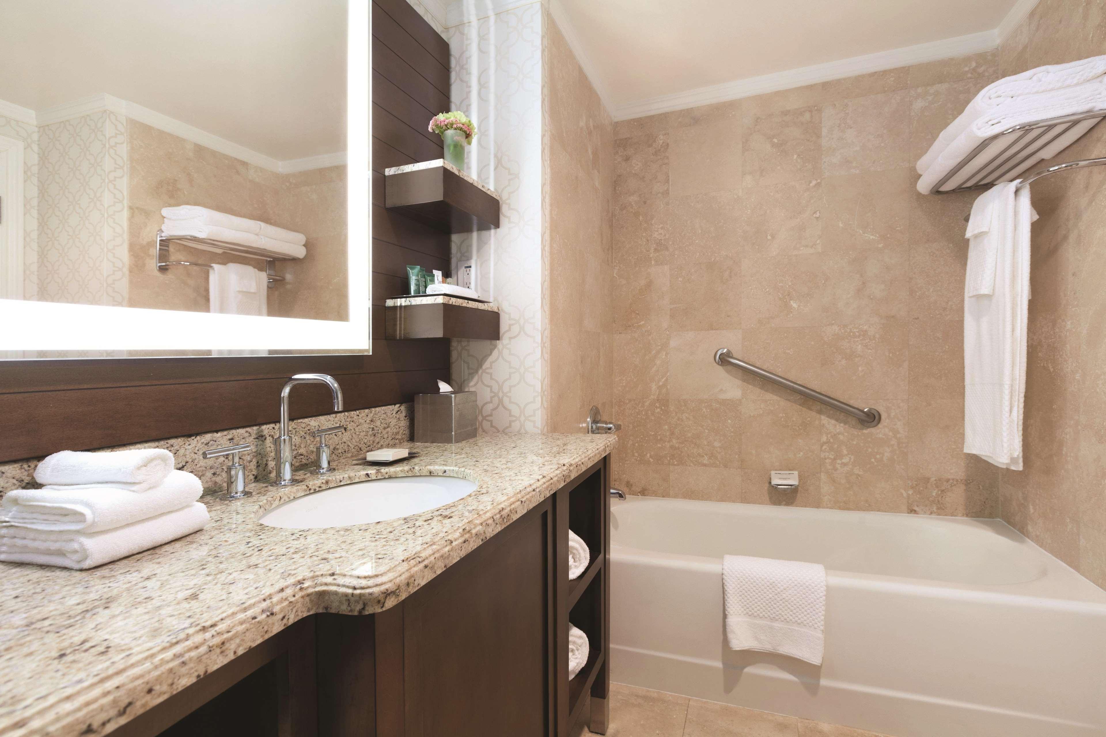Hilton Los Angeles/San Gabriel Ngoại thất bức ảnh